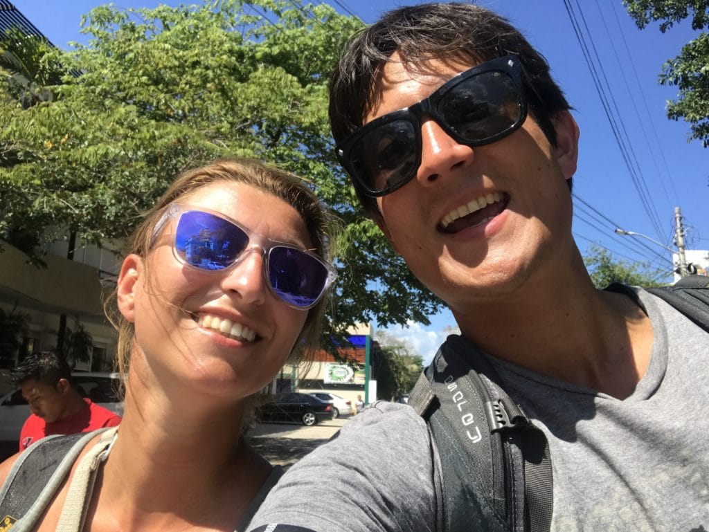 Backpacking with a fellow traveler - Playa del Carmen, México Apr 2017
